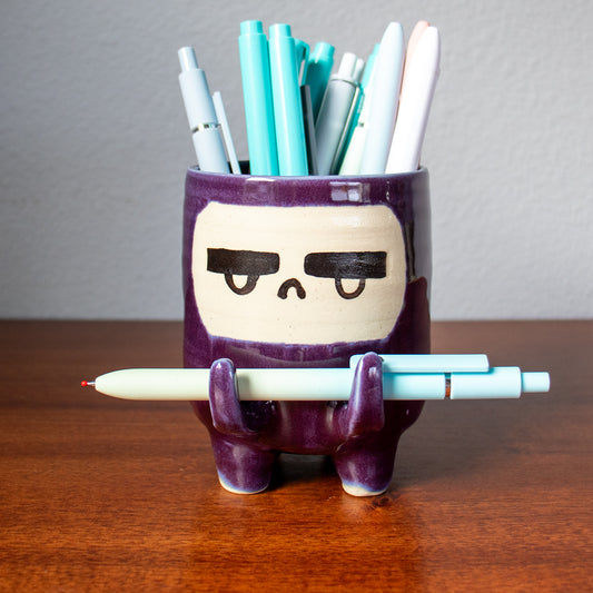 Pen Holder