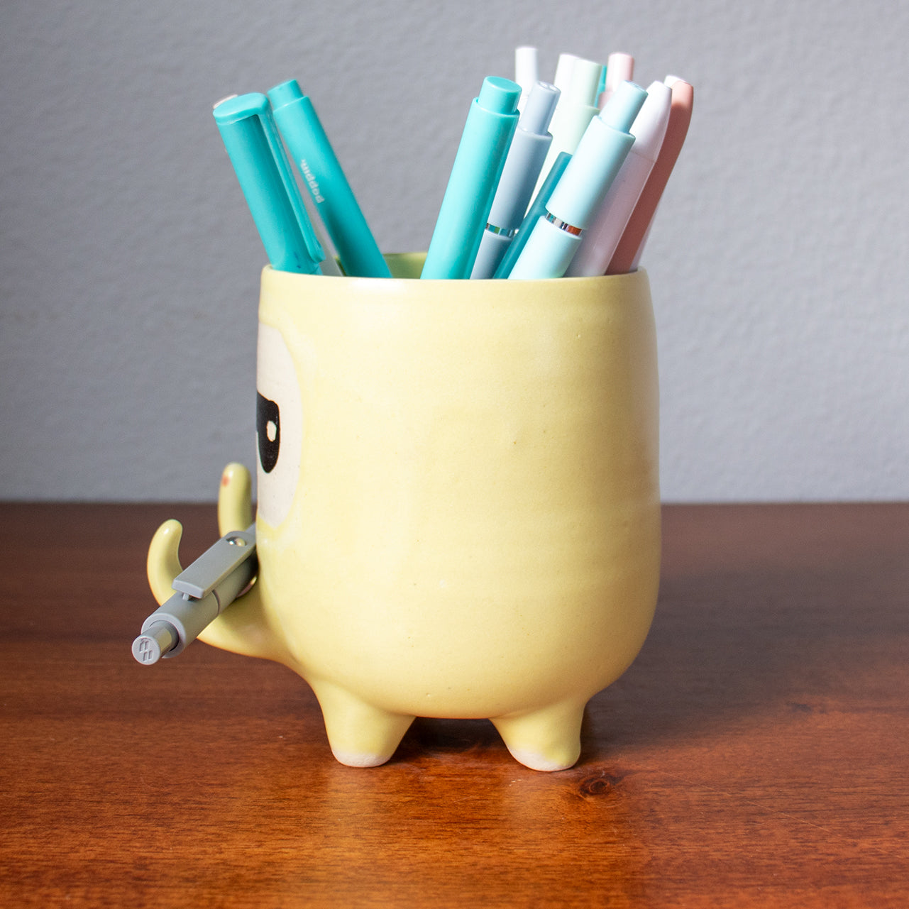 Pen Holder