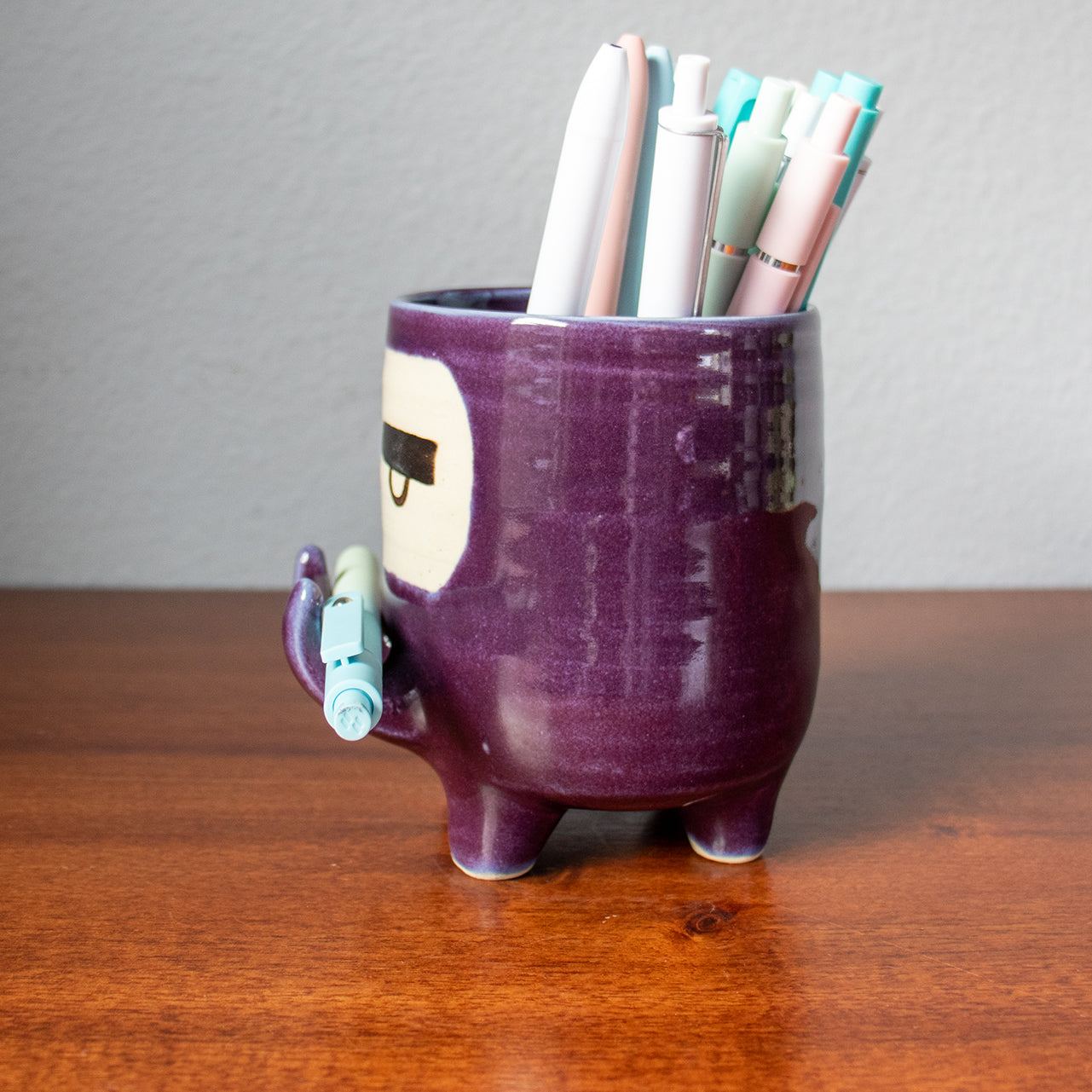 Pen Holder