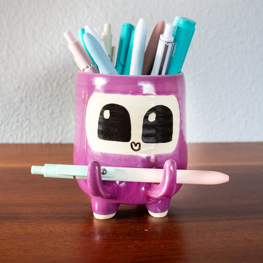 Pen Holder